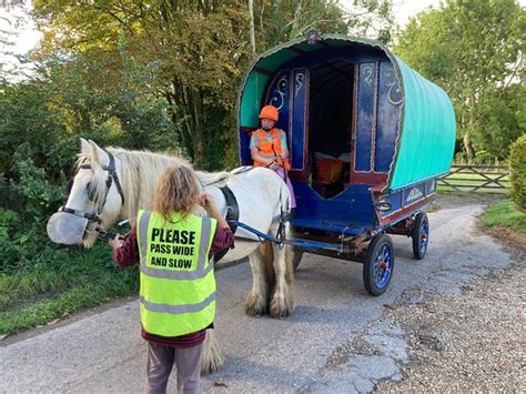 White Horse Gypsy Caravans (Marlborough) - All You Need to Know BEFORE ...