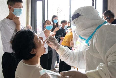 河南三门峡：开展全员新冠病毒核酸检测-人民图片网