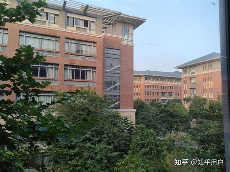 广州新华学院录取以及校区问题|理科最低排位要在多少？|中专网