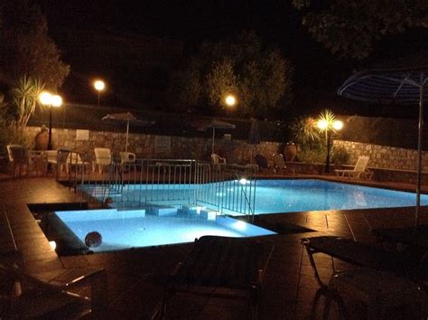 APHRODITE APARTMENTS (Kalyves, Crete - Chania) - Lodging Reviews ...