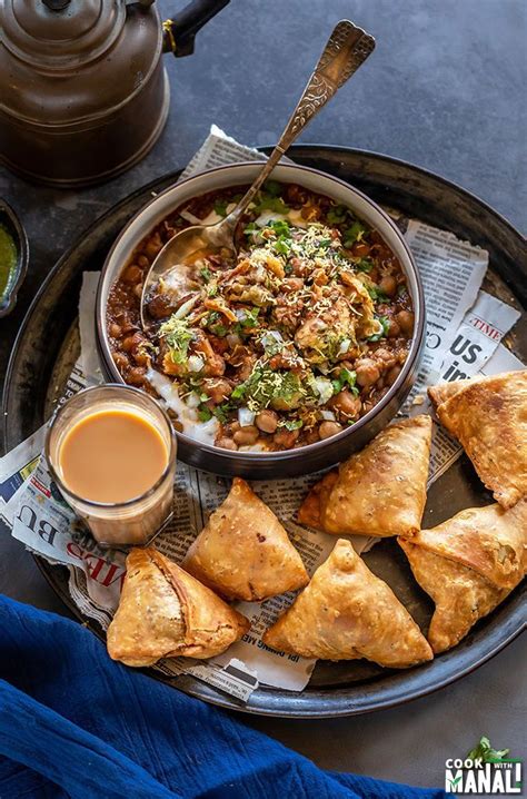 Samosa Chaat | Indian food photography, Indian food recipes, Indian ...
