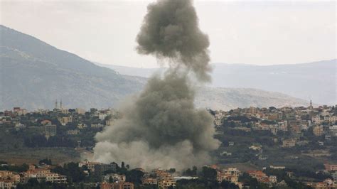 Israel's strikes in Lebanon kill nearly 500 people, Lebanese officials ...