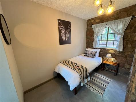 EHLATHINI GAME LODGE (Marken) - Lodge Reviews, Photos, Rate Comparison ...