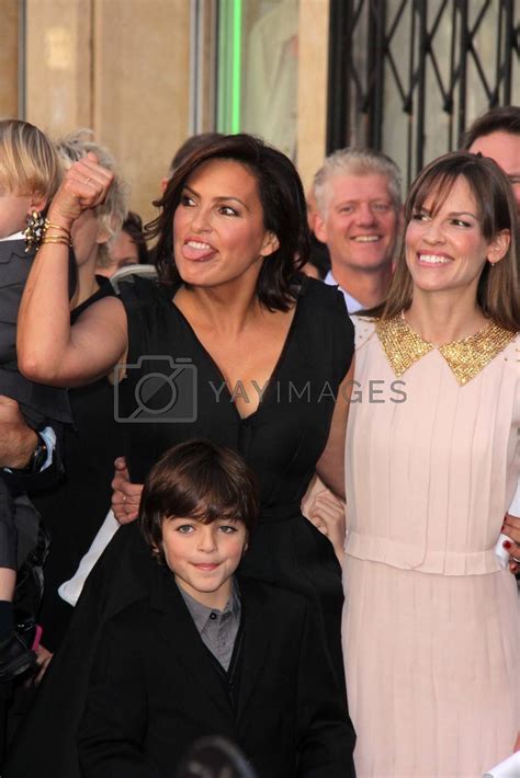 Mariska Hargitay, son August Miklos Friedrich Hermann, Hilary Swank at ...