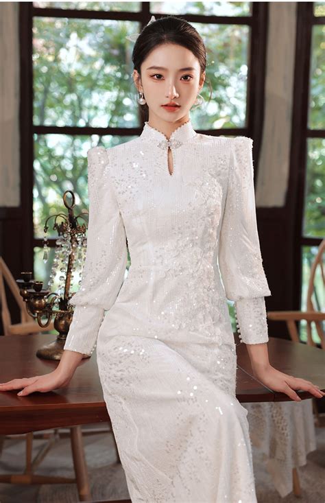 White Chinese Wedding Dress Luxury Bride Qipao