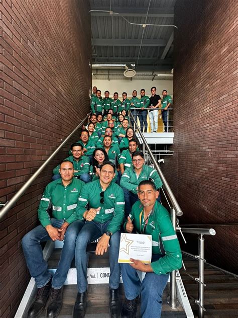 (English below) Orgulloso de representar un gran equipo con gran ...