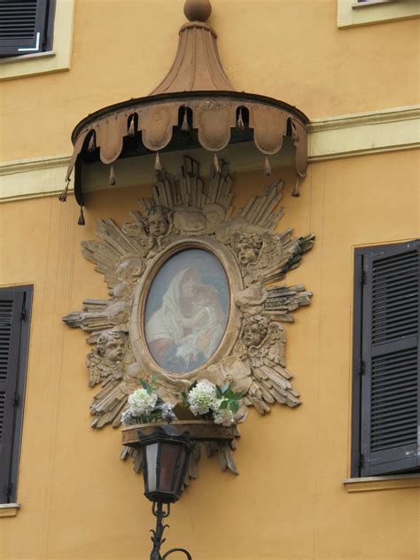 The Madonnelle, Rome’s Beautiful Little Shrines – The Spanish Steps ...