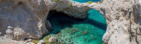 Παραλία Σπηλιά της Φώκιας - Παραλίες & Νησιά | Visit Loutraki