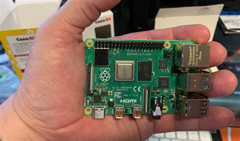 Image result for Tiny MacBook PC Raspberry Pi 4