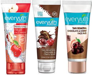 Everyuth Naturals Moisturizing Fruit Face Wash (50g), Tan Removal Scrub ...