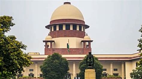 Big Relief For Owners Of 'End Of Life' Cars in Delhi! SC Agrees To Re ...