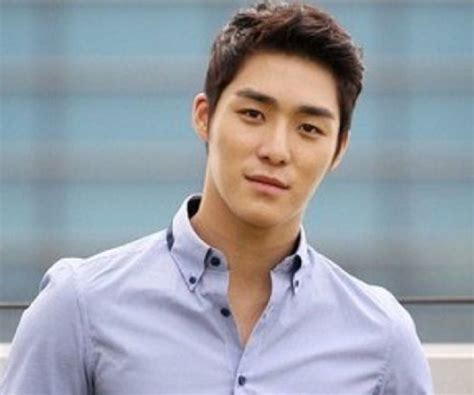 「Seo Ha Jun」のおすすめ画像 49 件 | Pinterest | チ・チャンウク、韓国の俳優、Jin