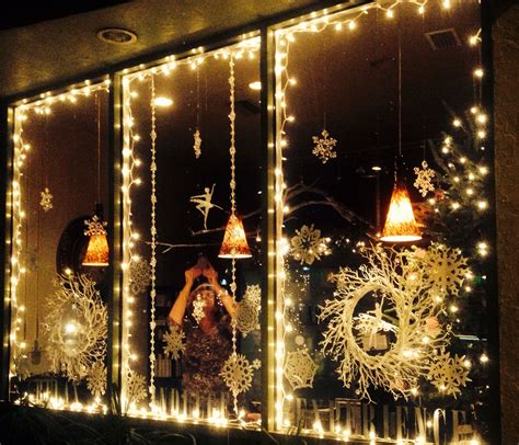 Winter wonderland window display by Artist Angel Lowden Christmas ...