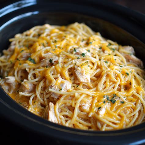 Crock Pot Cheesy Chicken Spaghetti - The recipe mingle