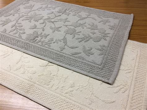 Textiles & Carpet | Indian Touch