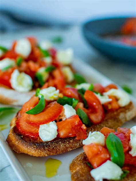 Bruschetta with Mozzarella {in 15 minutes!} | Marcellina in Cucina