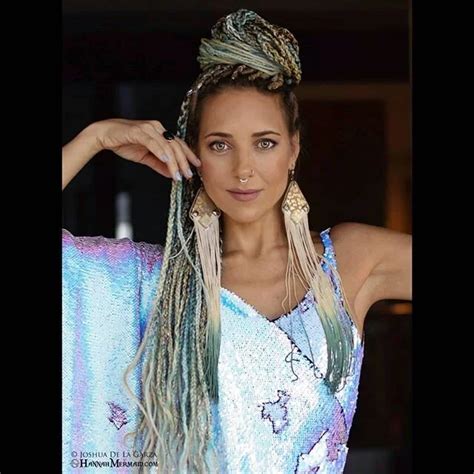 Hannah Mermaid 的图像结果