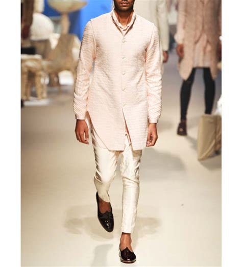 Abhishek Bachchan’s ivory kurta is perfect for zoom weddings this year