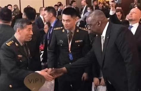 俄防长祝贺李尚福就任中国国防部长_凤凰网视频_凤凰网
