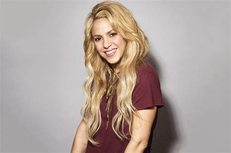 10 Facts about Shakira