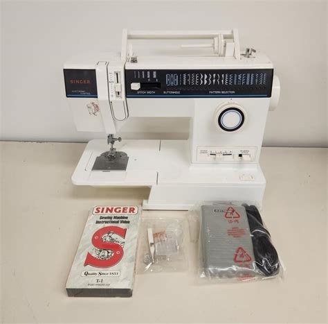 Singer Model 4562 Sewing Machine 的图像结果
