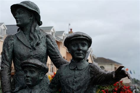Annie Moore - Symbol of emigration • Go-to-Ireland.com