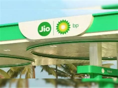 Jio-bp launches new diesel that offers saving of Rs 1.1 lakh per truck ...