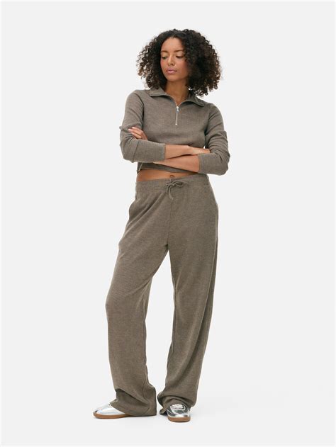 Joggers for Women & Sweatpants | Straight Leg Joggers | Primark