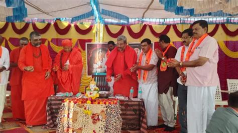 ಹೊಳಲ್ಕೆರೆ ಗ್ರಾಮದಲ್ಲಿ ಅರ್ಥಪೂರ್ಣ, ತತ್ವಬದ್ದ ಬಸವ ಜಯಂತಿ ಆಚರಣೆ - Basava Media