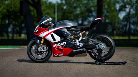 Ducati Panigale V2 Superquadro – Final Edition