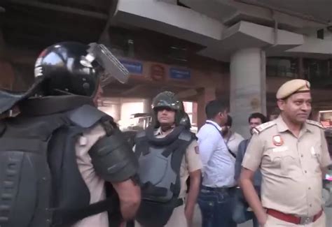 Delhi Police tighten security near Uttam Nagar Metro on HC directions ...