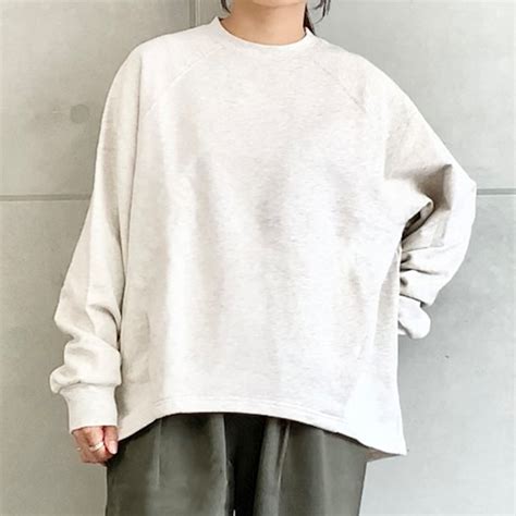 AUG | AUG ONLINE STORE 大人の女性が肩の力を抜いて楽しめるデイリーウェア