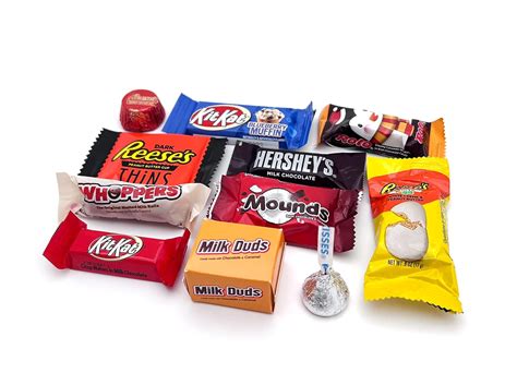 Buy Chocolate Candy Variety Pack KITKAT Bars, HERSHEY'S KISSES, MOUNDS ...