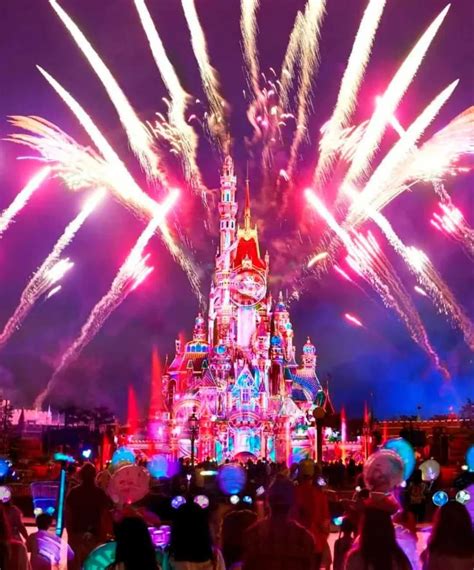 Essential Guide to Hong Kong Disneyland: Ticket Choices, Rides, & Hotels