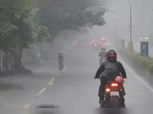Rainy days ahead: IMD has heavy rainfall warning for some places in ...