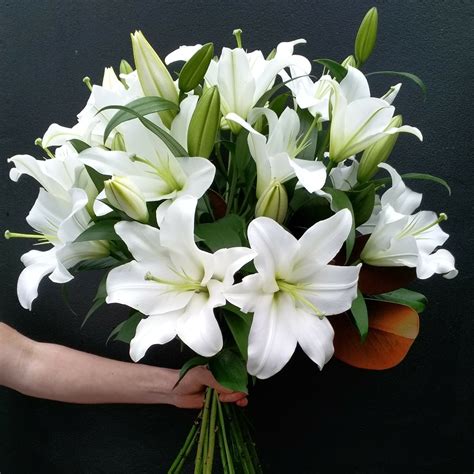 Lily Flower Bouquet Images at Rose Perez blog