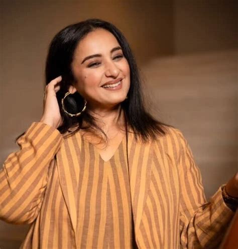 Entertainment news divya dutta tabu nargis fakhri shamita shetty ...