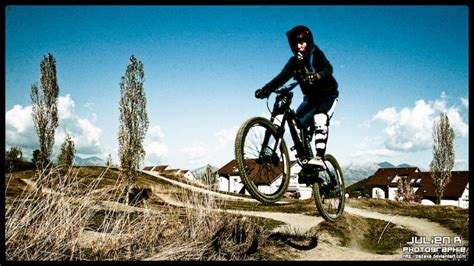 Bumpy Jumping 的图像结果