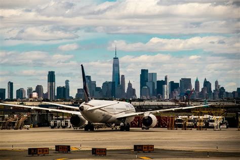 What's the Best Way to get from EWR to Manhattan? Hint: It's not a ...