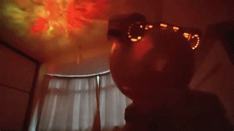 Astronaut Projector (Rechargeable) – WonderCrate