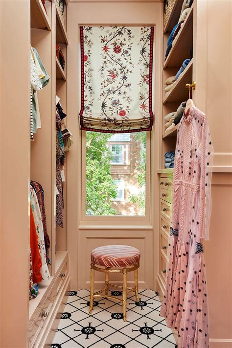 Beautiful Closet Design 的图像结果