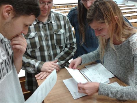 User Testing Paper Prototypes 的图像结果