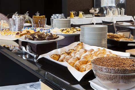 Colazione a buffet presso AC Hotel Bologna