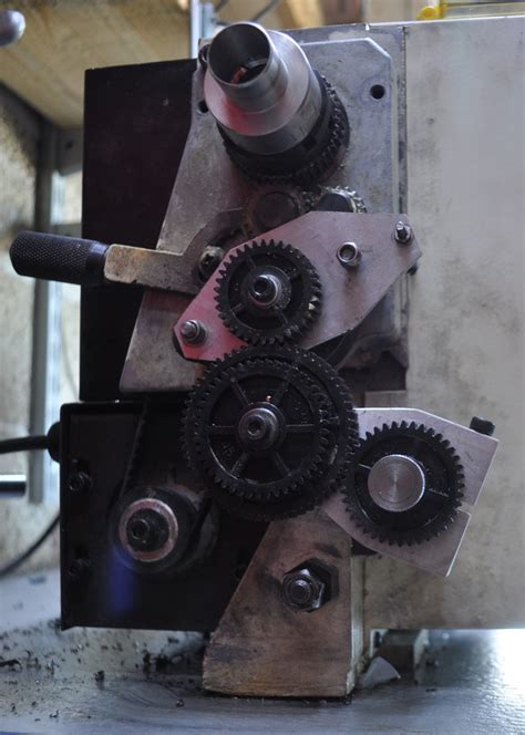 Rezultat imagine pentru Mini Lathe Threading Using Die