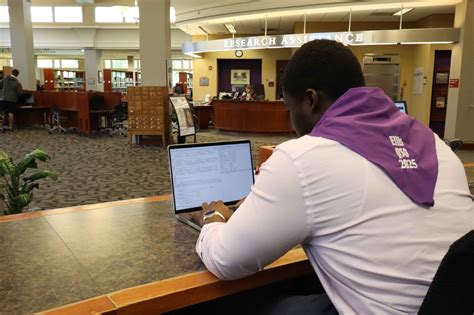 Student Jobs at Furman University | Furman Admissions Blog