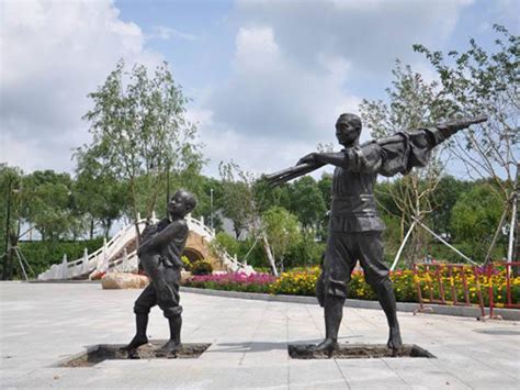 哈尔滨玻璃钢雕塑厂家_哈尔滨园林雕塑制作 - 哈尔滨雕塑公司