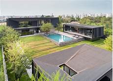 Unique Architecture With Oblique Lines And Courtyards by Unique Architecture With Oblique Lines And Courtyards Unique Architecture With Oblique Lines And Courtyards