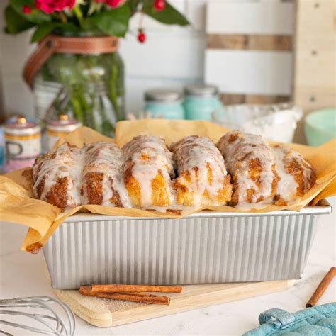 Dollywood Cinnamon Bread - Sweet Tea and Sprinkles