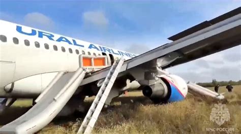 Hydraulics fault blamed for Russian plane emergency landing in ...