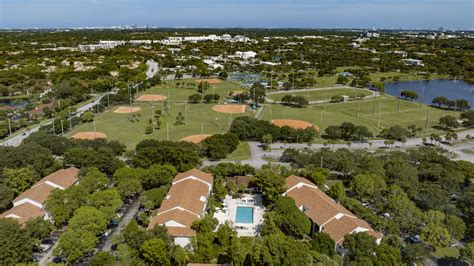 The Laurels at Jacaranda - 10X Living